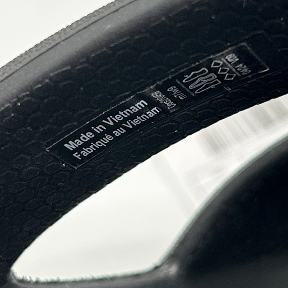 Crocs Mega Crush Metallic Black/Gold Triple Strap Sandal Unisex Women 9. Men 7. - Picture 11 of 14